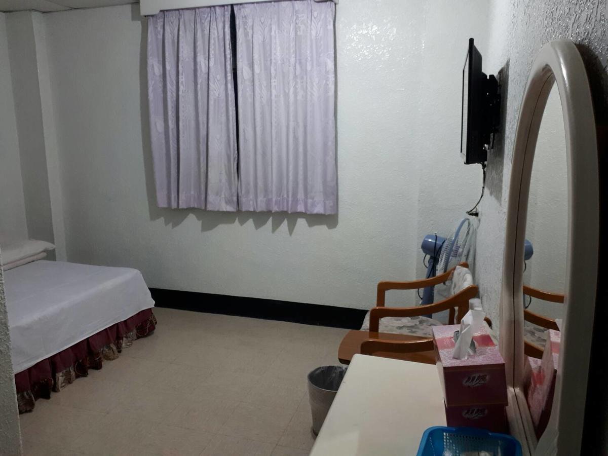 Zhen Wang Zi Hotel Chenggong Esterno foto